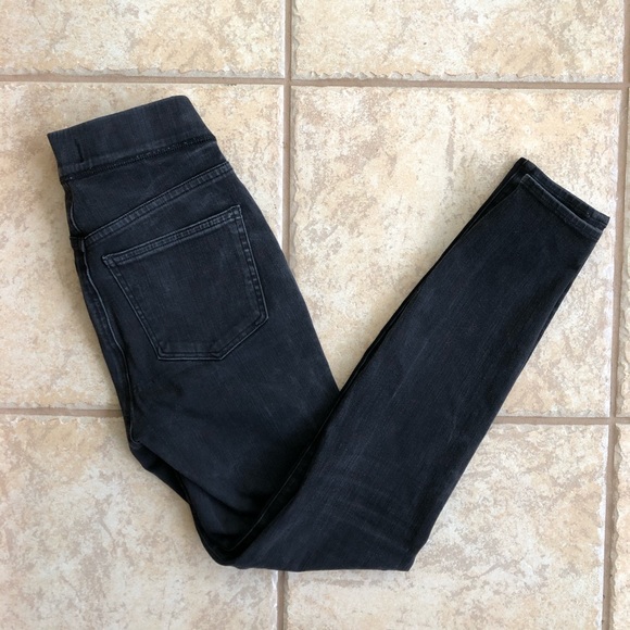 Madewell Denim - Madewell The Anywhere Jean Jegging Faded Black 25